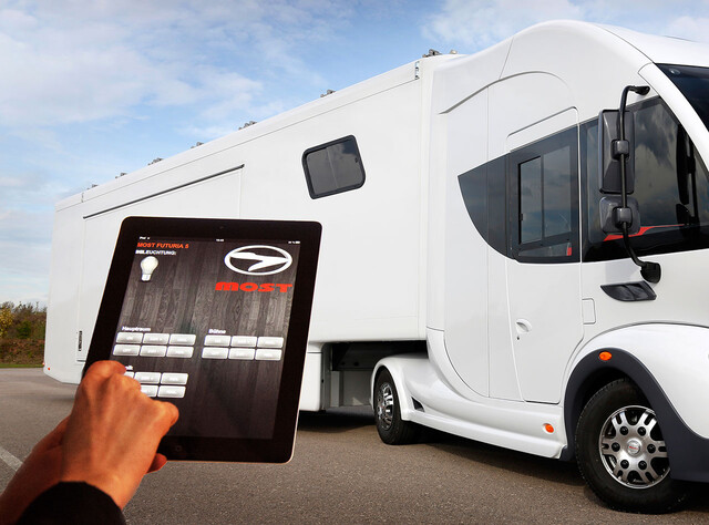 Tablet-PCS steuern und kontrollieren Show-Trucks