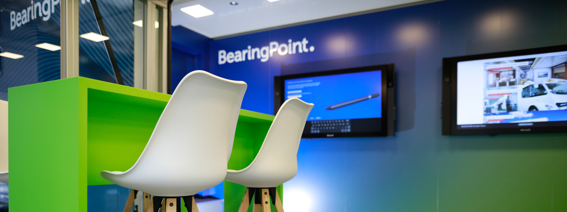 BearingPoint Promotiontruck Innenansicht