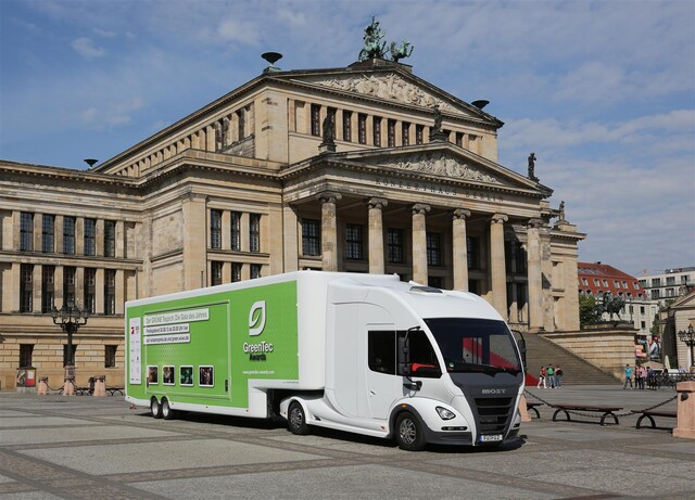 MOST zeigt Biss am „Grünen Teppich“