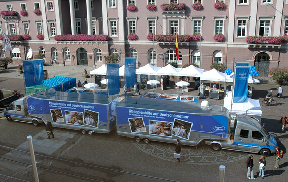 PROMOSTAR_Road-Train_mit_Tents.jpg