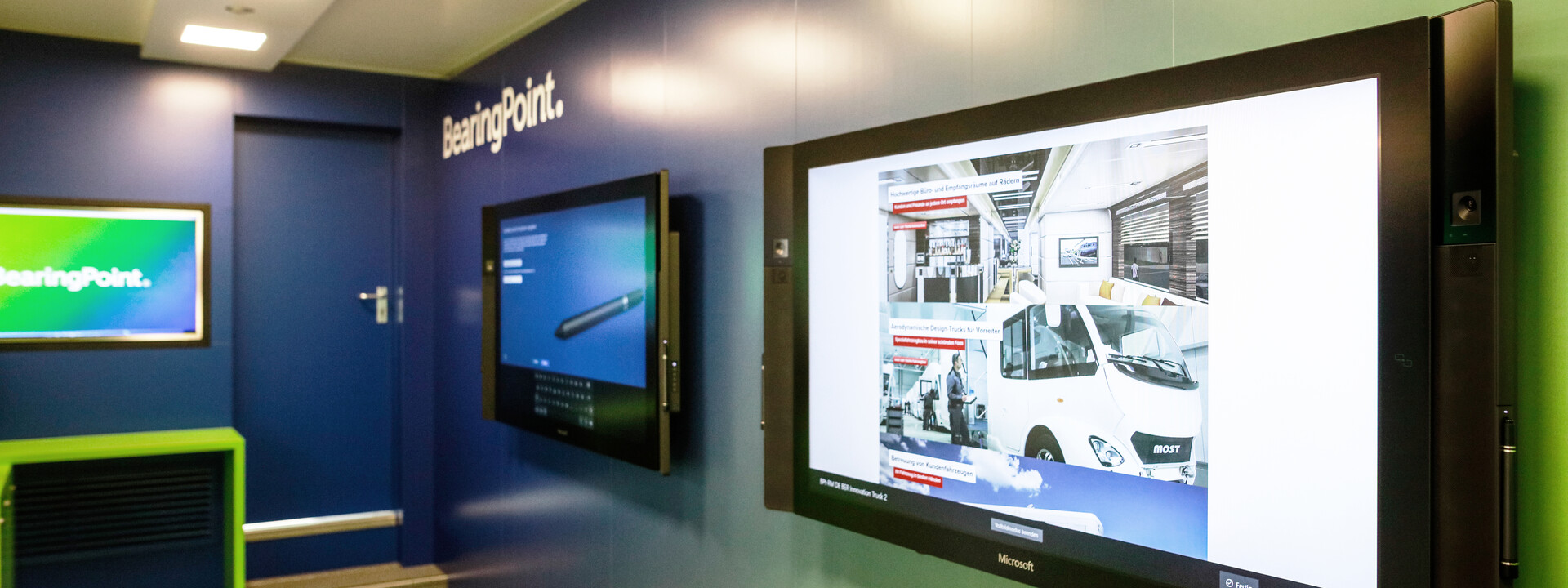 BearingPoint Promotiontruck Touchscreens