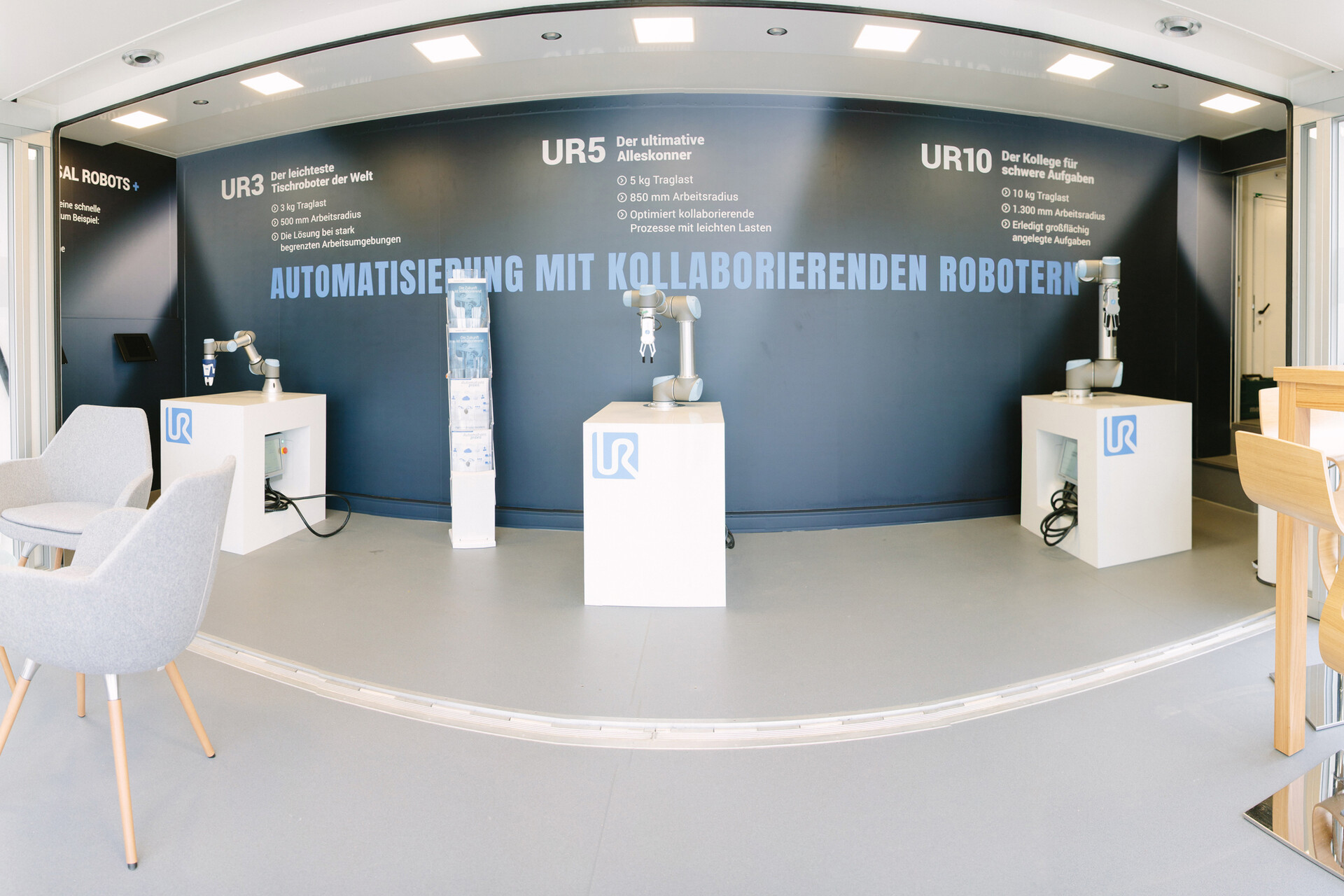 universal-robots-5-showroom-fisheye.jpg